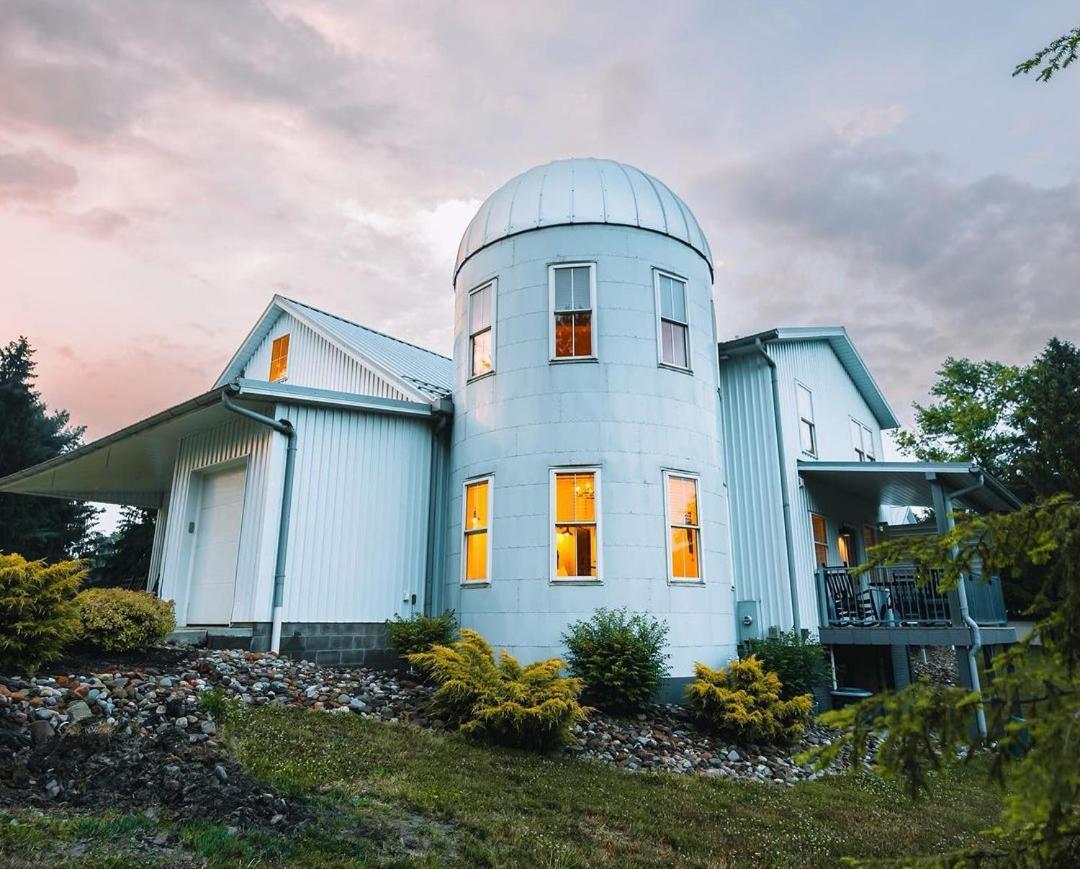 Farmhouse Suites By Amish Country Lodging Millersburg Esterno foto